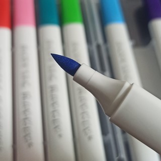 ماژیک اکرلیک